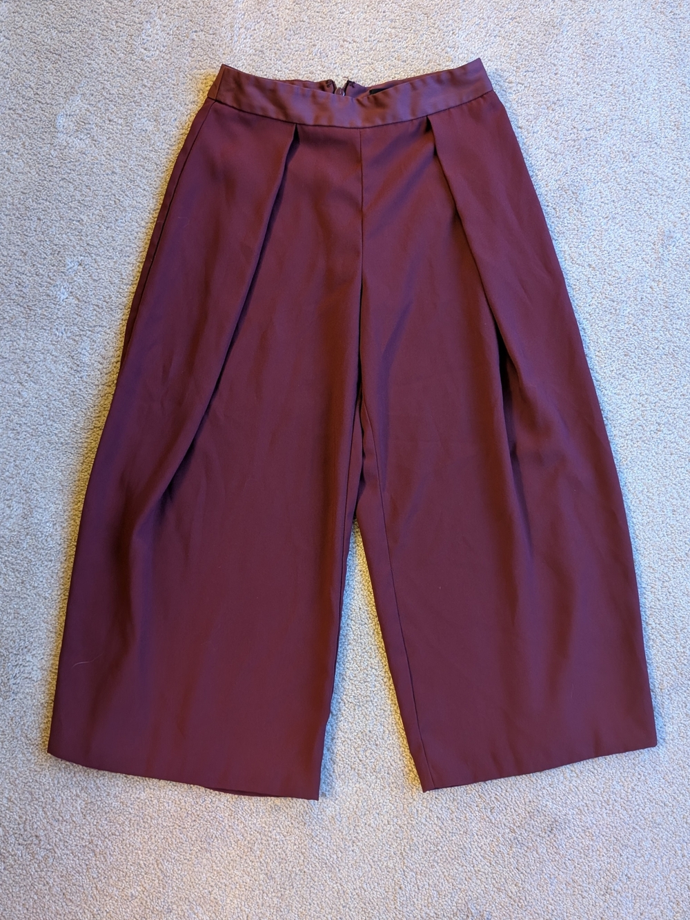 Topshop PETITE Wide Leg Culotte Pants in Plum